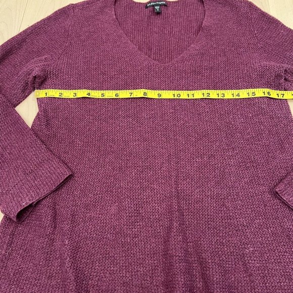 Eileen Fisher Burgundy V Neck Sweater, Size M Wool Nylon Cashmere Blend - Picture 5 of 6